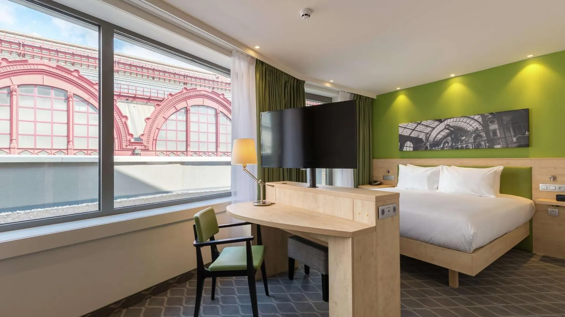 Hampton By Hilton Antwerp Central Station