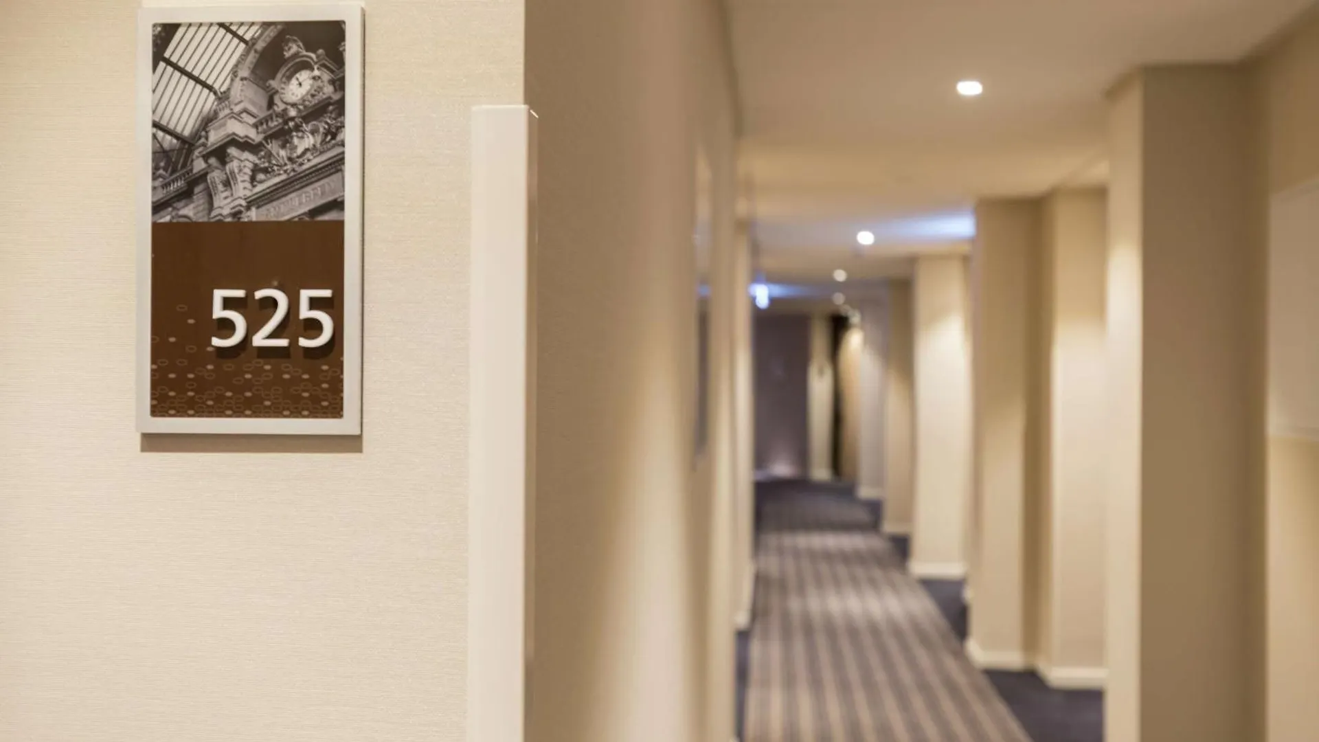 Hampton By Hilton Antwerp Central Station Hotel