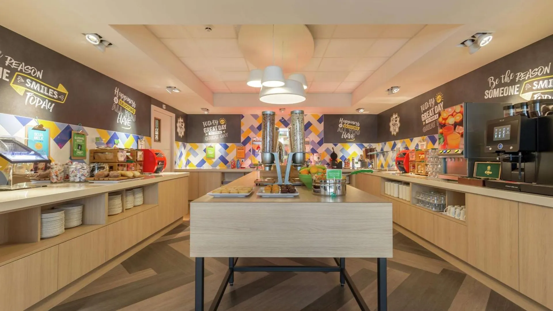 Hampton By Hilton Antwerp Central Station Belgium